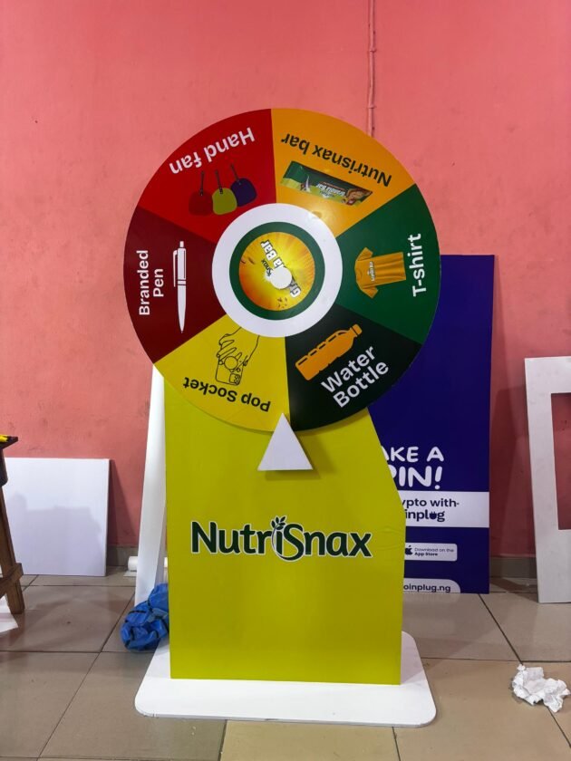 Spin and Win Stand